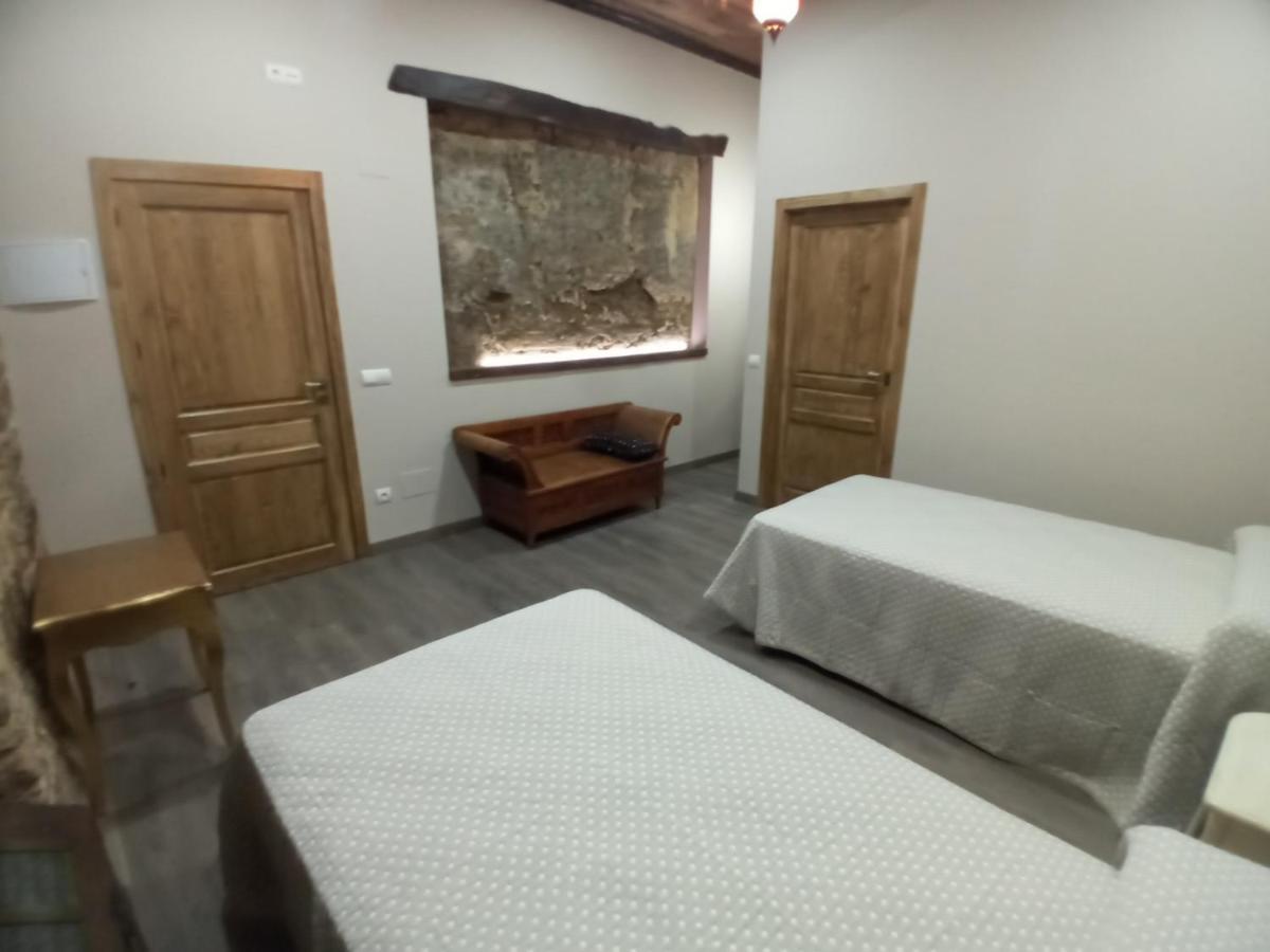Hostal La Medina De Camponaraya Luaran gambar