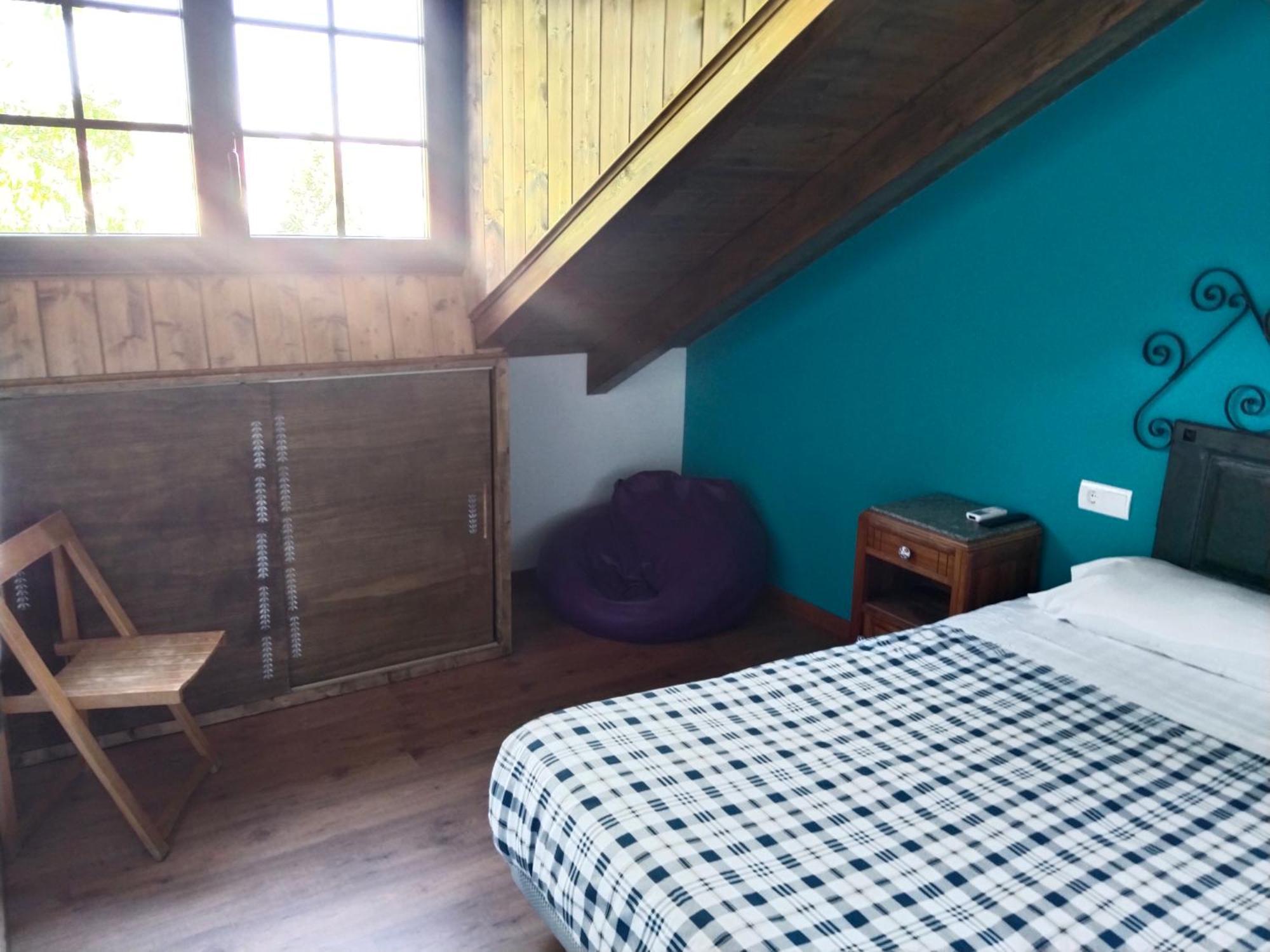 Hostal La Medina De Camponaraya Luaran gambar